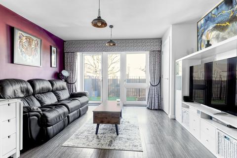 1 bedroom flat for sale, Gladstone Road, Ware, SG12