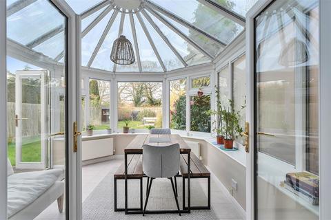 undefined, Nightingale Crescent, West Horsley