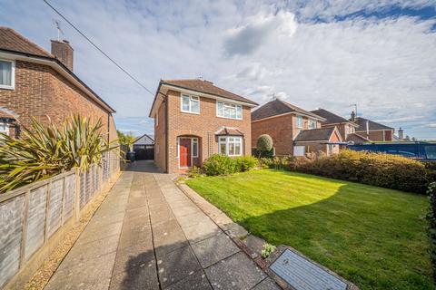Wood Ride, Haywards Heath, RH16