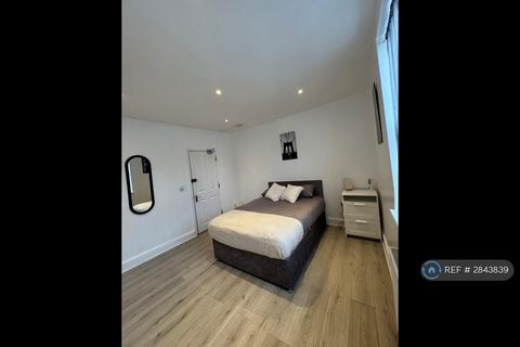 1 bedroom in a house share to rent, Hood Street, Northampton, NN1