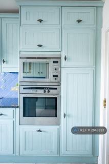 3 bedroom penthouse to rent, Old Brompton Road, London, SW3
