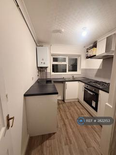 2 bedroom flat to rent, Westbourne Drive, Stoke And Trent, ST6
