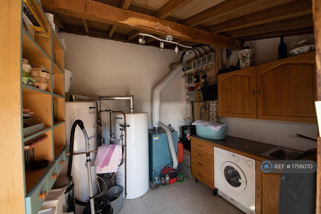 Communal Utility/Laundry Room