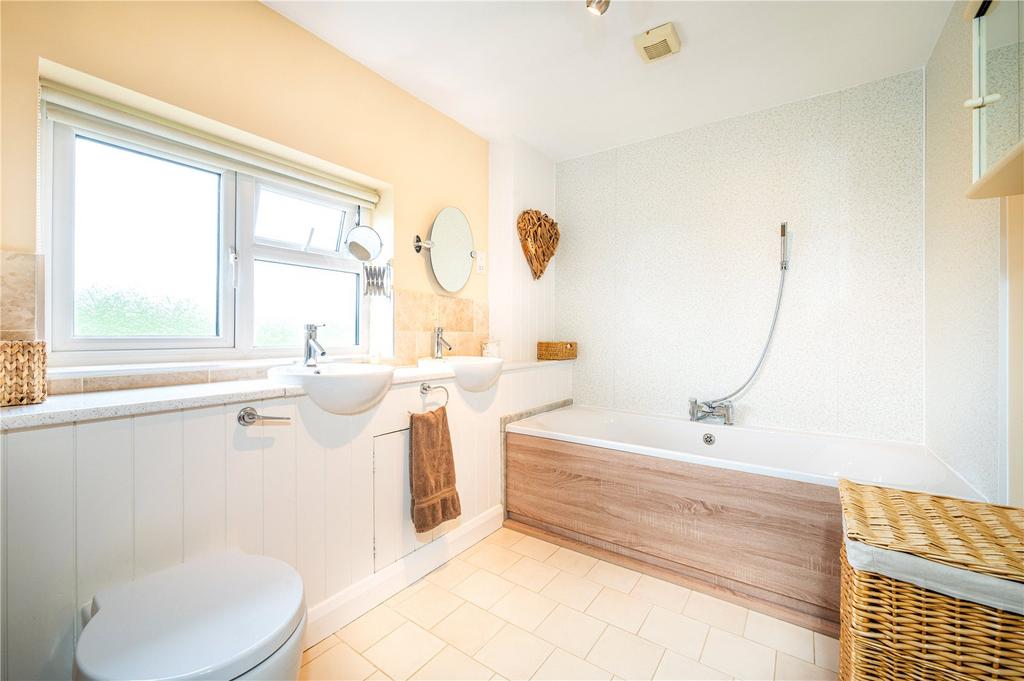 Bedroom 1 En Suite