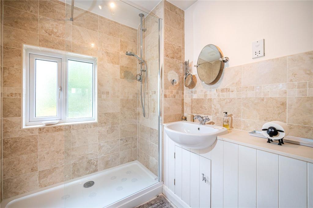Bedroom 2 En Suite