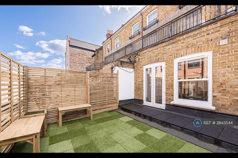 2 bedroom flat to rent, Broadway Court, London, SW19