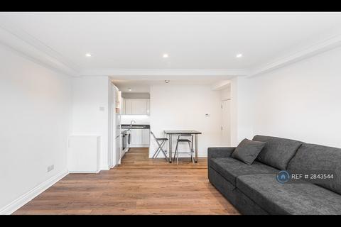 2 bedroom flat to rent, Broadway Court, London, SW19
