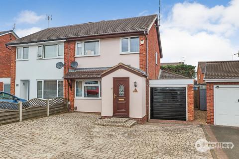 3 bedroom semi-detached house for sale, Tweedside Close, Hinckley