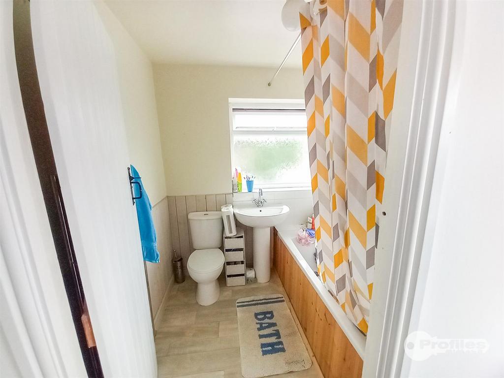 BATH1.jpg