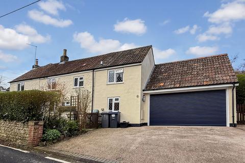 undefined, Kings Street, Warminster