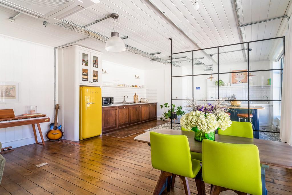 11. Kitchen