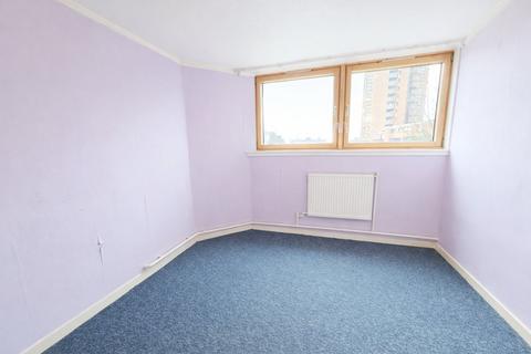 4 bedroom flat to rent, Upper Dartrey Walk, Chelsea