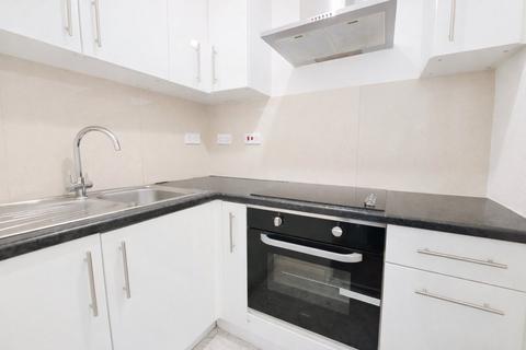 4 bedroom flat to rent, Upper Dartrey Walk, Chelsea