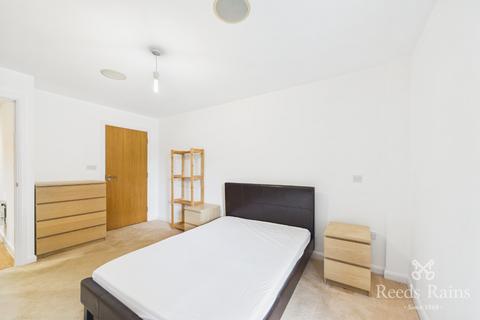 2 bedroom apartment to rent, Ludgate Hill, Greater Manchester M4