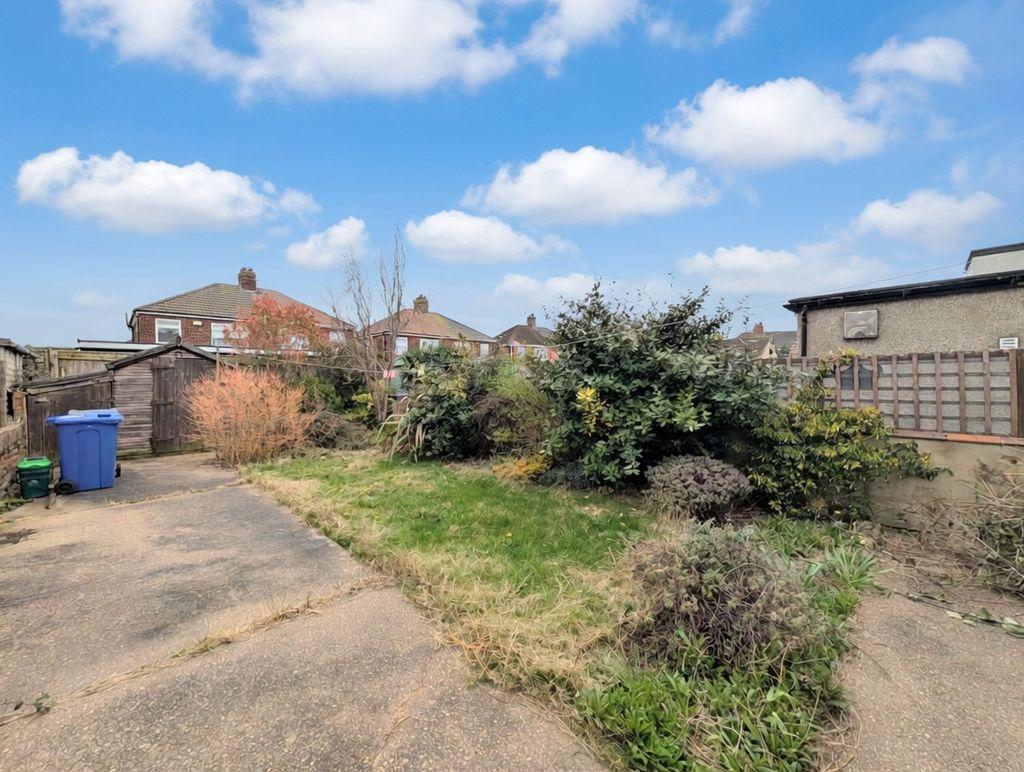 Rear garden view 2