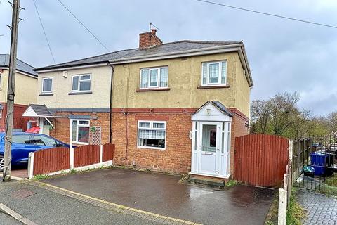 3 bedroom semi-detached house for sale, Hartland Avenue, COSELEY, WV14 9AN