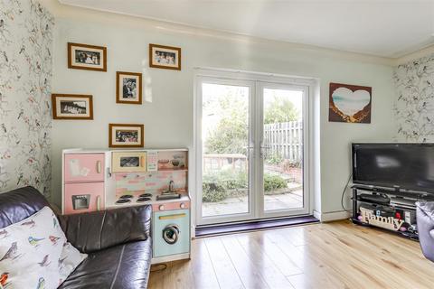 3 bedroom semi-detached house for sale, Baker Street, Enfield