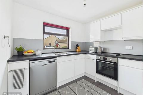 2 bedroom semi-detached bungalow for sale, Tolvaddon, Camborne - Quality semi-detached bungalow, chain free sale