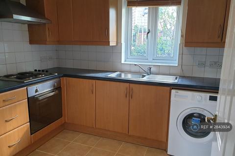 2 bedroom flat to rent, Armoury Road, London, SE8