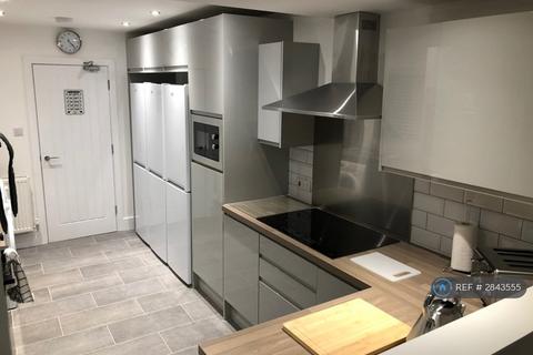 undefined, Kent Road, Swindon, SN1