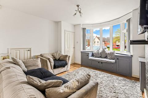 3 bedroom semi-detached house for sale, Coventry Road, Hinckley, LE10
