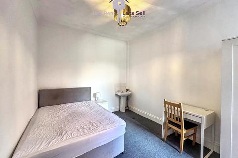 undefined, Tennyson Road, Southampton, SO17