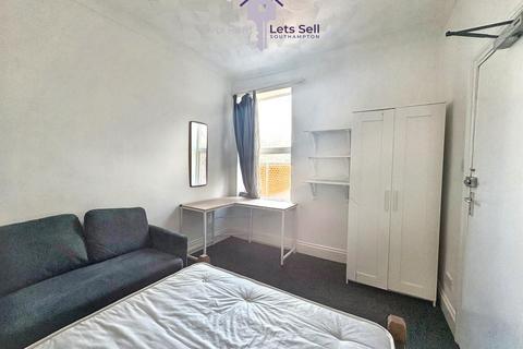 undefined, Tennyson Road, Southampton, SO17