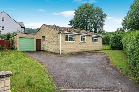 undefined, Cam, Dursley GL11