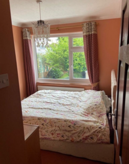 2 bedroom house share to rent, Chafford Walk, Rainham