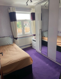 2 bedroom house share to rent, Chafford Walk, Rainham