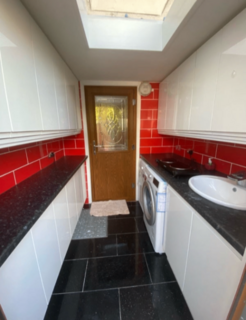 2 bedroom house share to rent, Chafford Walk, Rainham