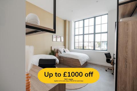 1 bedroom in a flat share to rent, Childers Street