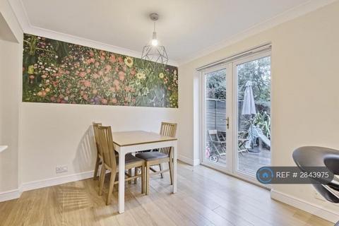 undefined, Peel Close, Reading, RG4