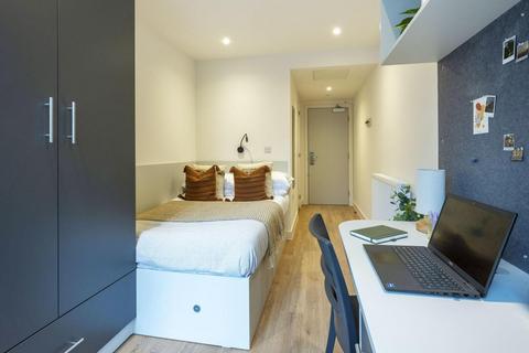 1 bedroom in a flat share to rent, St James Boulevard, Newcastle Upon Tyne NE4