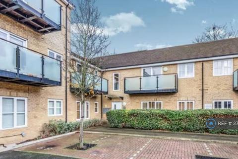 2 bedroom flat to rent, Talehangers Close, Bexleyheath, DA6