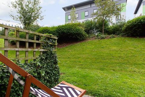 undefined, De Walden Way, Bradford BD7
