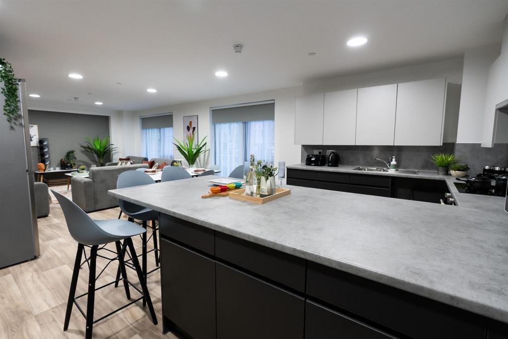 Apartment in Sheffield, Moorhead, City Centre - View 5