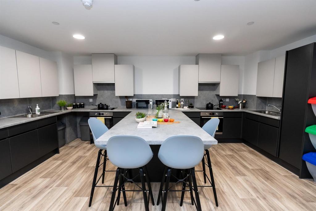 Apartment in Sheffield, Moorhead, City Centre - More