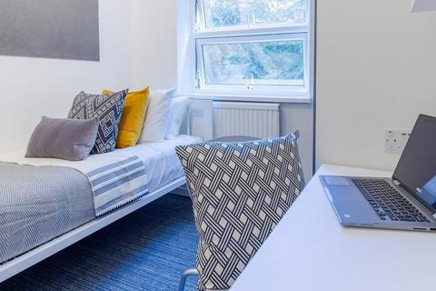 undefined, Bassett Green Road, Southampton SO16