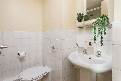 1 bedroom in a flat share to rent, Curzon Street, Nottingham NG3