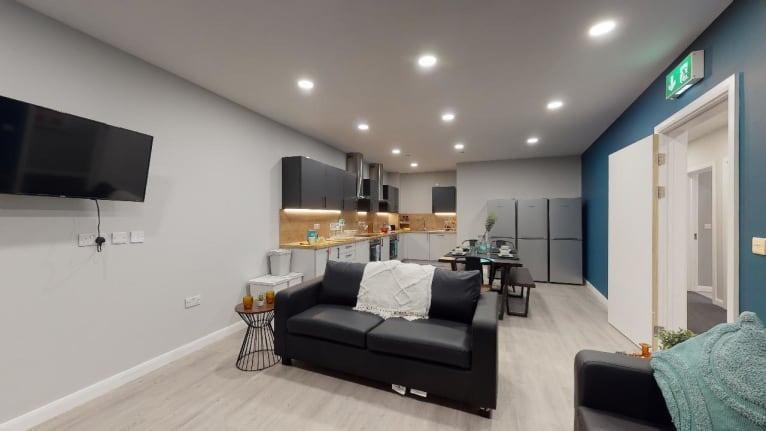 Apartment in Sheffield, Neepsend, South Yorkshire - View 2