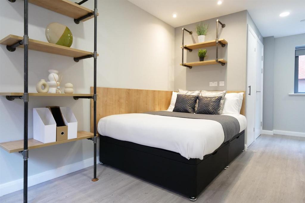 Apartment in Sheffield, Neepsend, South Yorkshire - View 5