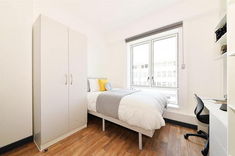1 bedroom in a flat share to rent, Raleigh Street, Plymouth PL1