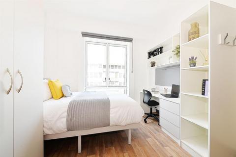 1 bedroom in a flat share to rent, Raleigh Street, Plymouth PL1