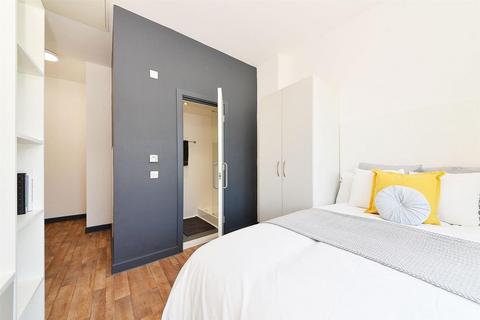 1 bedroom in a flat share to rent, Raleigh Street, Plymouth PL1