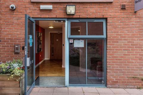 1 bedroom in a flat share to rent, Victoria Road, Chester CH2