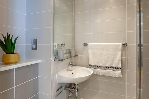 1 bedroom in a flat share to rent, Notte Street, Plymouth PL1