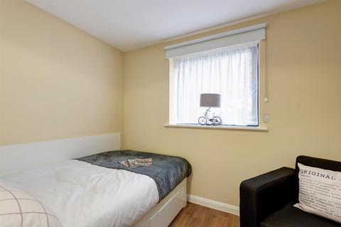 undefined, Dean Street, Bangor LL57