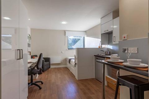1 bedroom in a flat share to rent, Dean Street, Bangor LL57