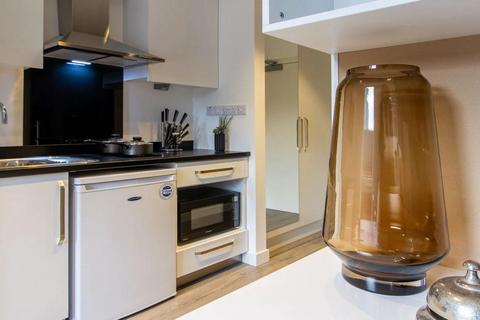 Studio to rent, Curzon Street, Nottingham NG3